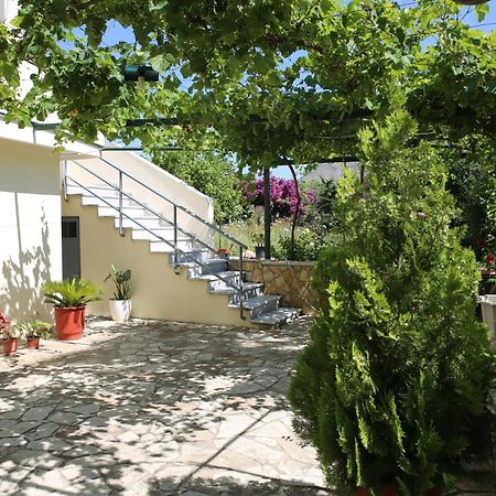 La Casa Di Nonna Apartment Qeparo Exterior photo
