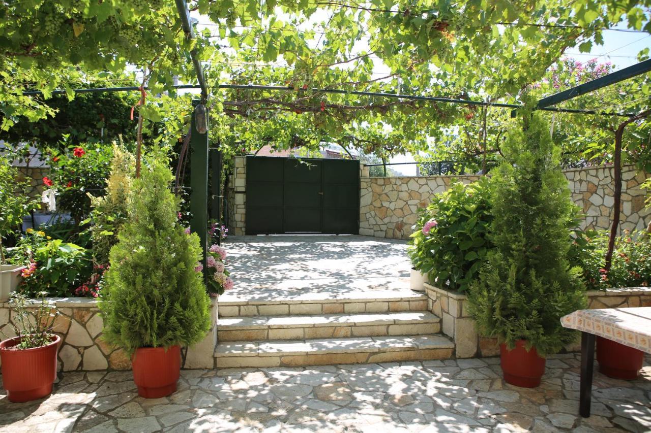 La Casa Di Nonna Apartment Qeparo Exterior photo